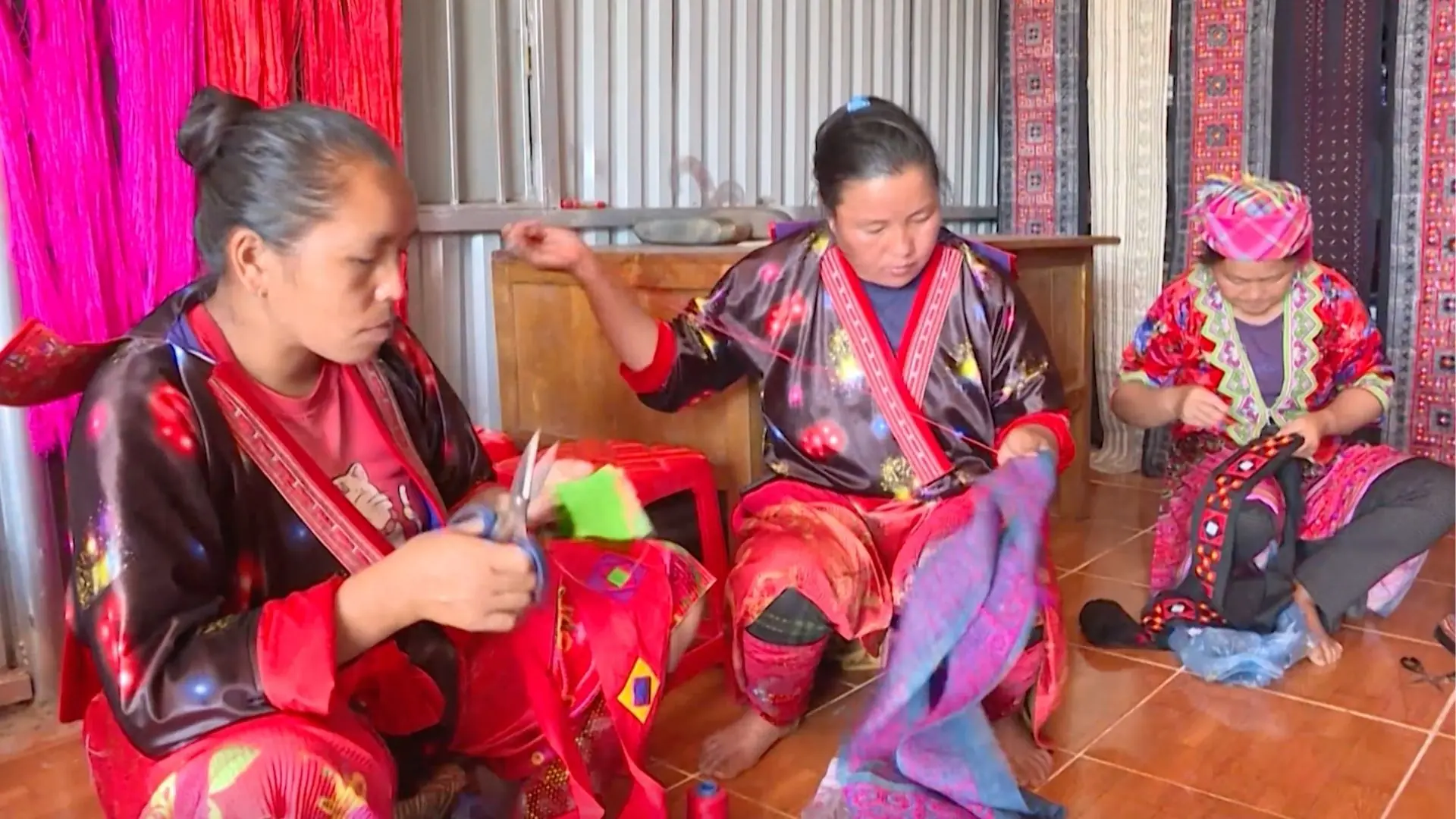 Đặc sắc văn hóa vùng cao | Trăm miền hội tụ | 21/11/2025